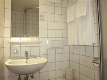 ***  Allyouneed Hotel Vienna4 Austria