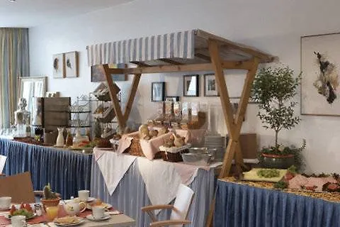 Allyouneed Hotel Vienna4 3*, Vienna Austria